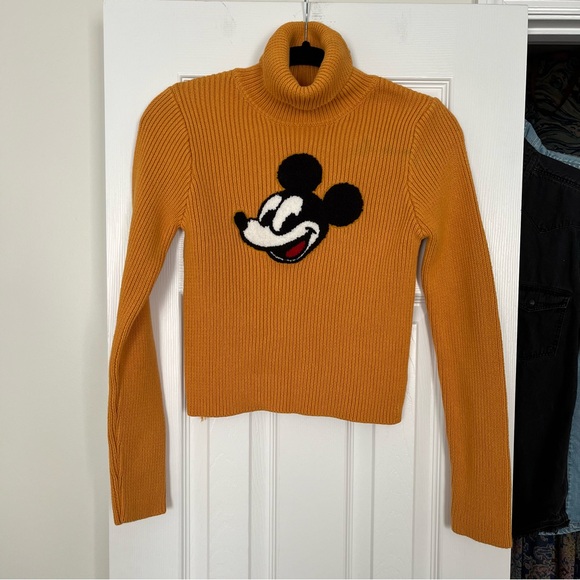 Disney x Forever 21 Mickey Mouse Turtleneck Sweater - Picture 5 of 7